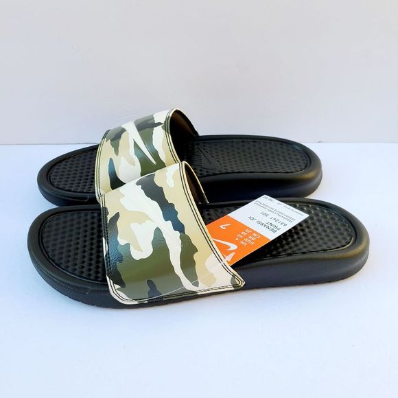 nike benassi camo